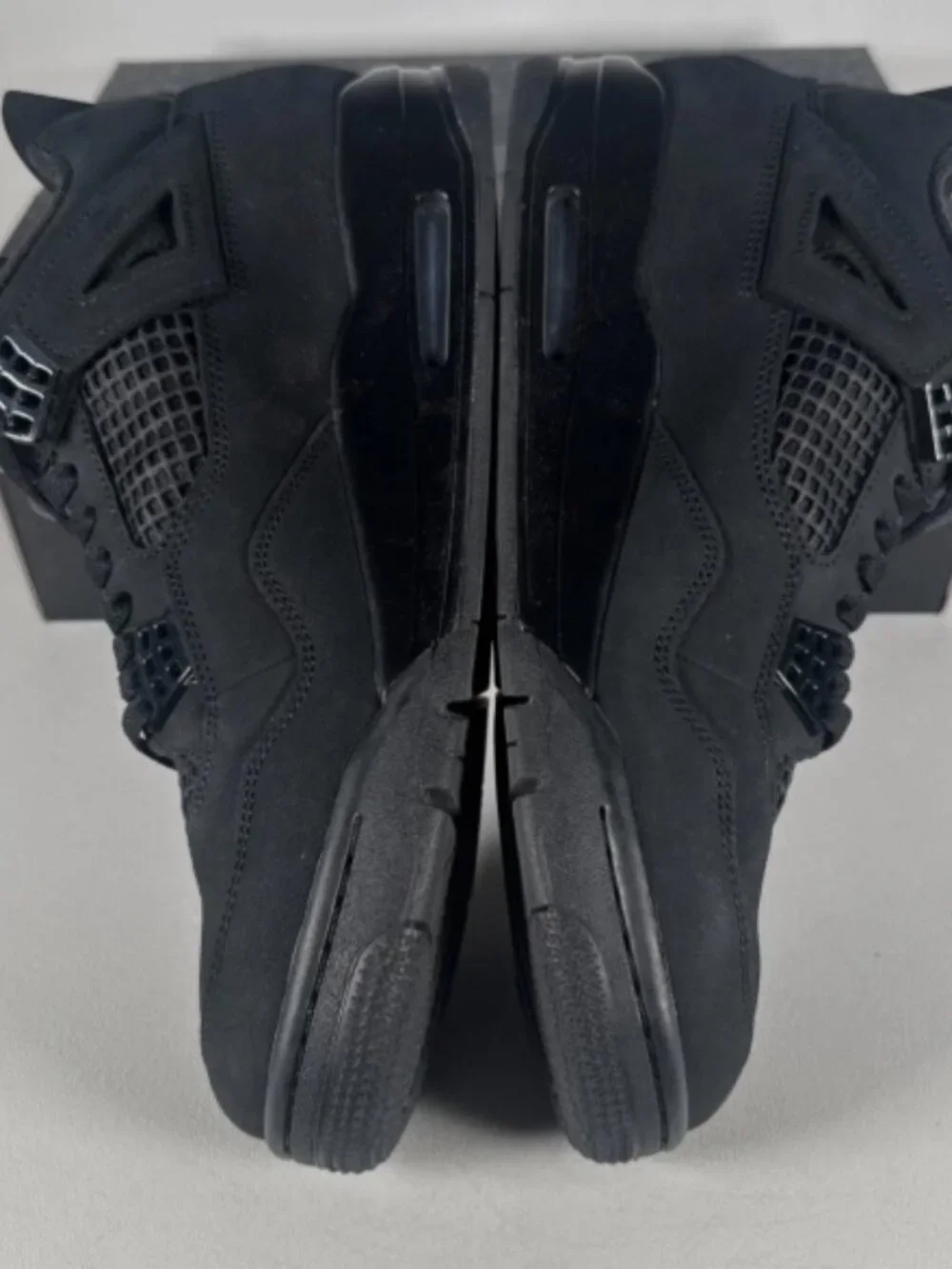 Air Jordan 4 Retro 2025 Black Cat